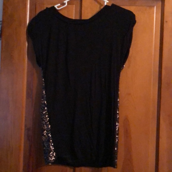 Shirt - Picture 2 of 2